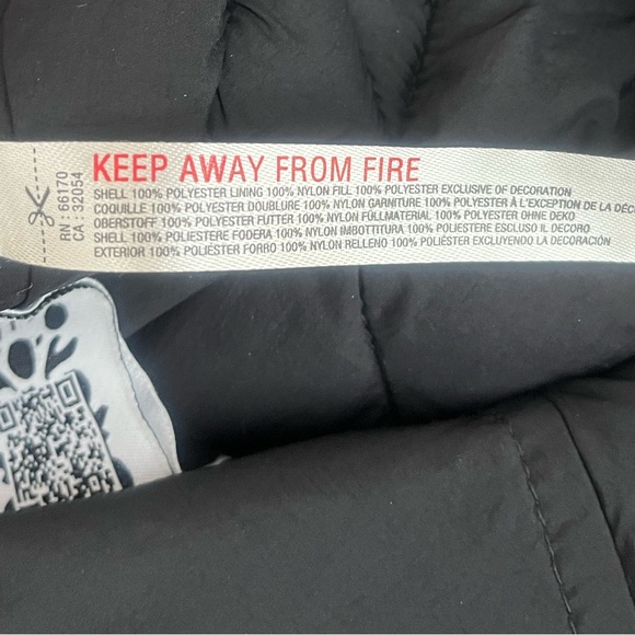 {FP Movement} In the Moment Puffer Vest in Black - Womens Small - Picture 11 of 14